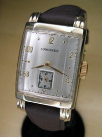 1948 14k solid gold Longines wrist watch